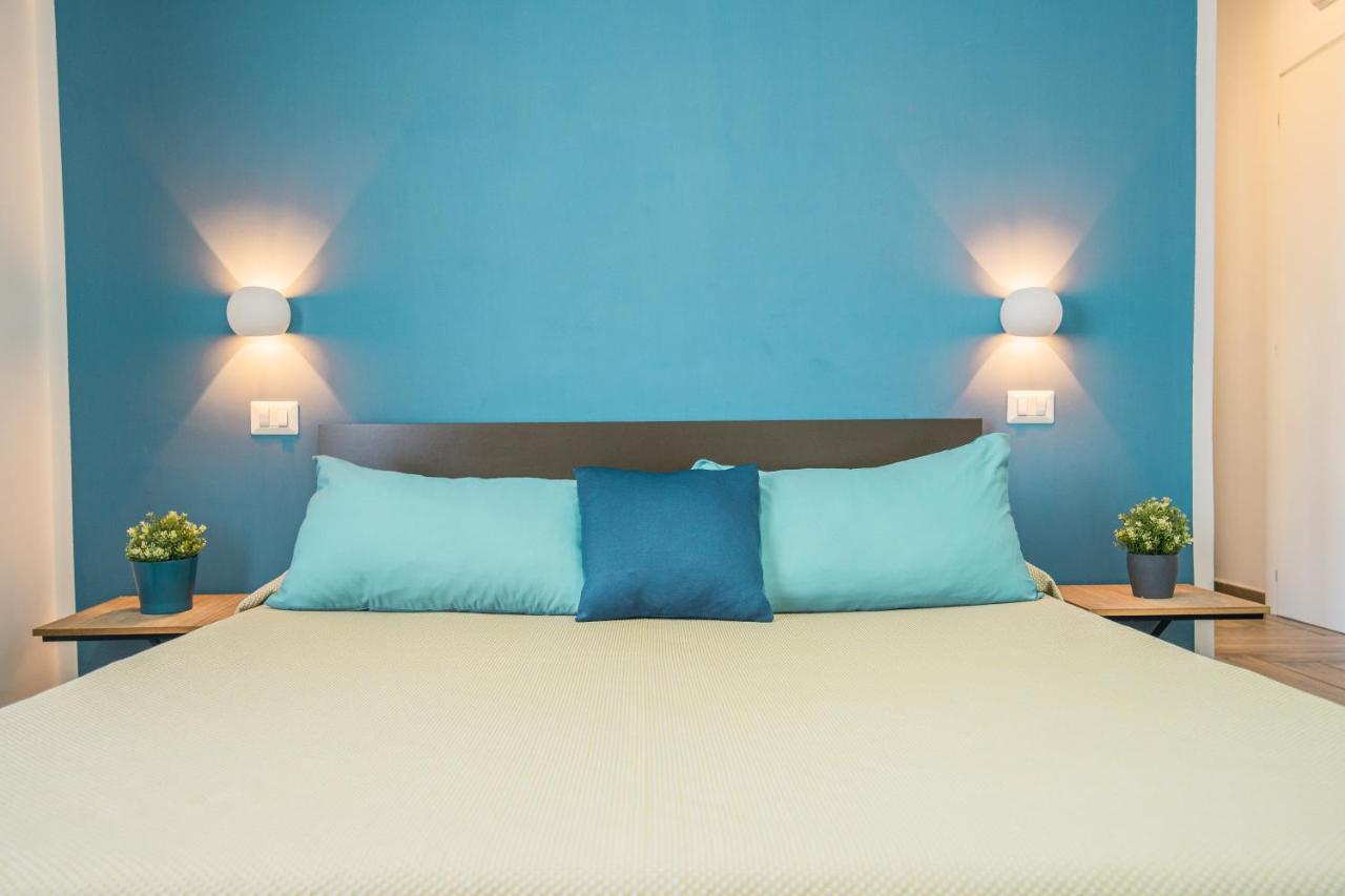 Hub Ferroviario - 12 Posti Letto Per Il Tuo Gruppo A Napoli Con Wifi E Netflix Bed & Breakfast Exterior photo