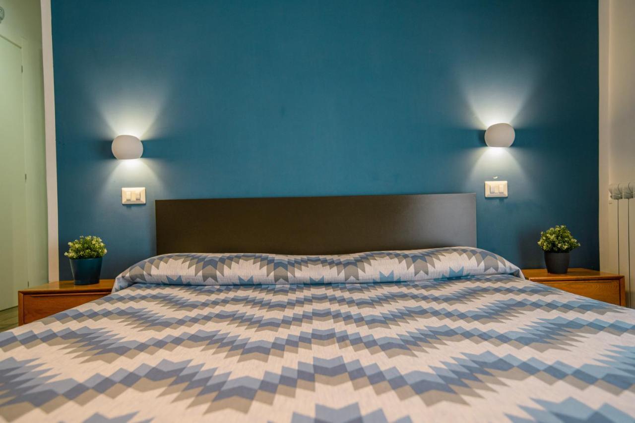Hub Ferroviario - 12 Posti Letto Per Il Tuo Gruppo A Napoli Con Wifi E Netflix Bed & Breakfast Exterior photo